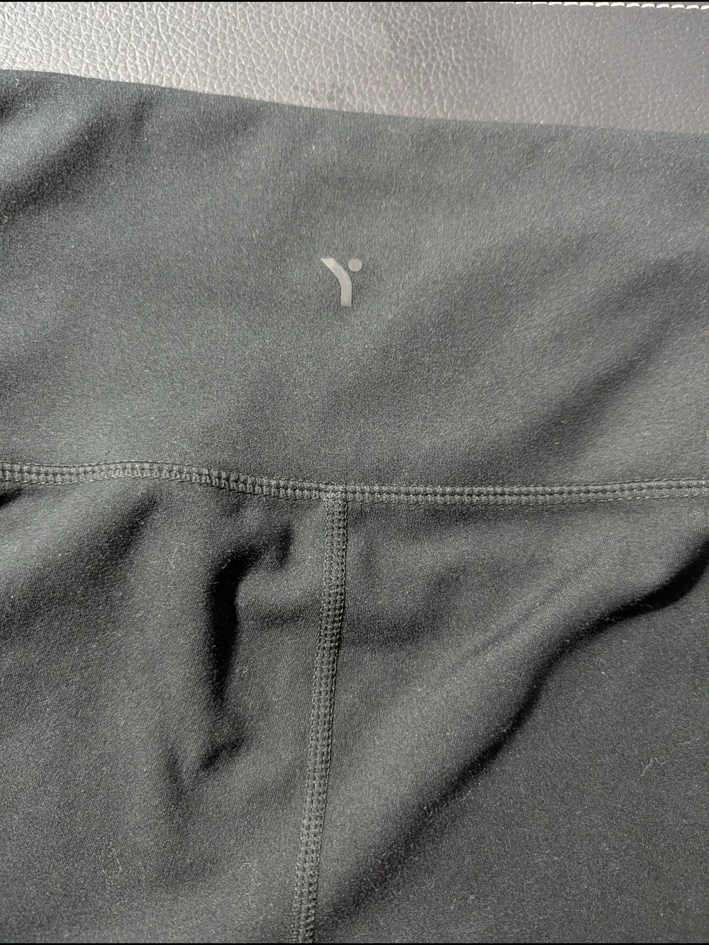 Yogalicious Black Luxe Everyday 3 1/2